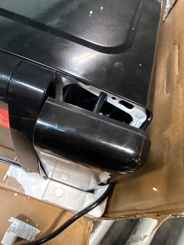 Photo 1 of ***DAMAGE MINOR*** Emerson MW7302B Compact Countertop Microwave Oven with Touch Control, LED Display, 700W, 10 Power Levels, 6 Auto Menus, Glass Turntable and Child Safe Lock, 0.7 Cu., Ft. Black