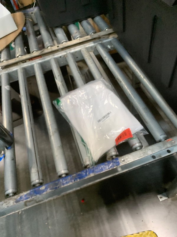 Photo 1 of ** ONLY 1*
AllerEase Hot Water Wash Breathable Advanced Protection Machine Washable Durable Zippered Pillow Protector, Standard/Queen Size 2 Pack, White