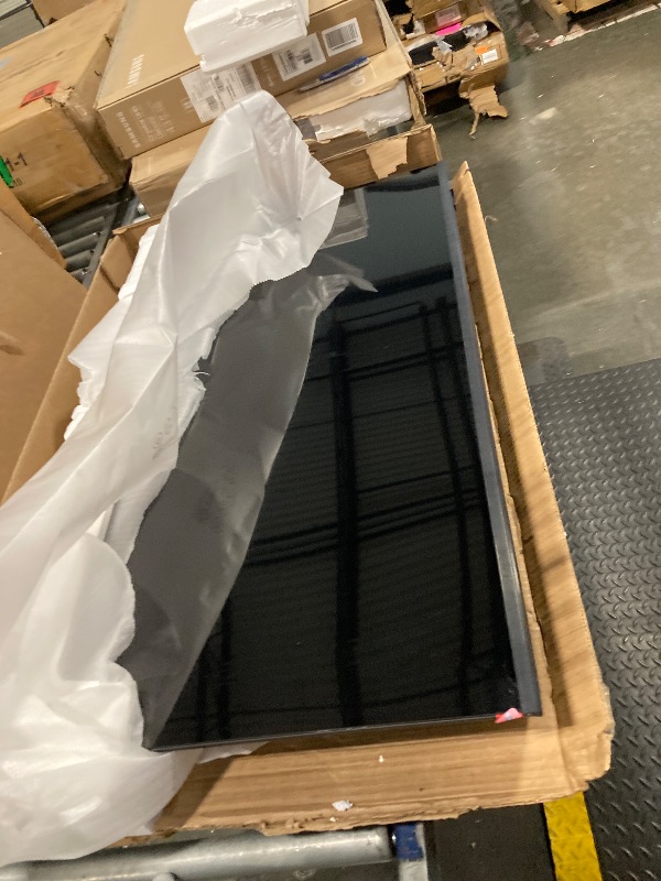 Photo 1 of *** BROKEN SOLD FOR PARTS ONLY ***Samsung 43-Inch Class Crystal UHD U8000F 4K Smart TV (2025 Model) Endless Free Content, Crystal Processor 4K, MetalStream Design, Knox Security, Alexa Built-in