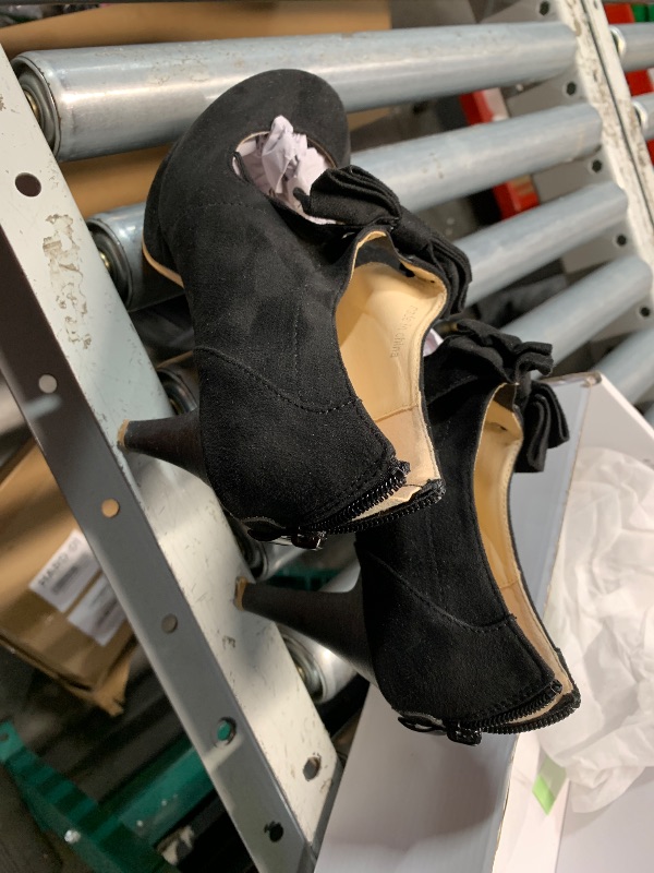 Photo 1 of **DIRTY AND SCRATCHED SOLES, NEEDS NEW HEELS CAPS** Women's Bow Heels Mary Jane High Heel Closed Toe Platform Vintage Dress Pumps Black Label Size 38 - US 8