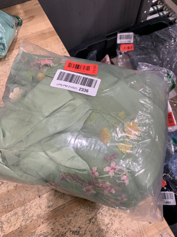 Photo 1 of **MISSING RIBB0ON FOR BACK OF DRESS*** Tulle Prom Dresses Flower Embroidery Lace Green Formal Dresses for Women Puffy Sleeve Womens Princess Dress XL