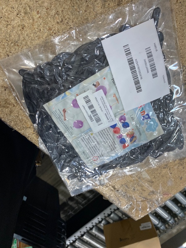 Photo 1 of 105pcs Black Link Balloons 6 inch Quick Link Balloons Latex Linking Balloon for Photo Shoot Baby Shower Birthday Party Decorations