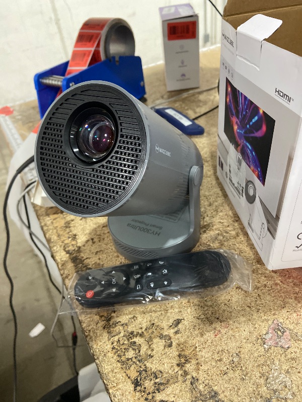 Photo 1 of ?Electric Focus?Magcubic Mini Projector 4K Support, Smart Projector with WiFi 6 and Bluetooth 5.4, 5W Soundbase Speaker, 180° Rotation, Portable Proyector for Home Theater