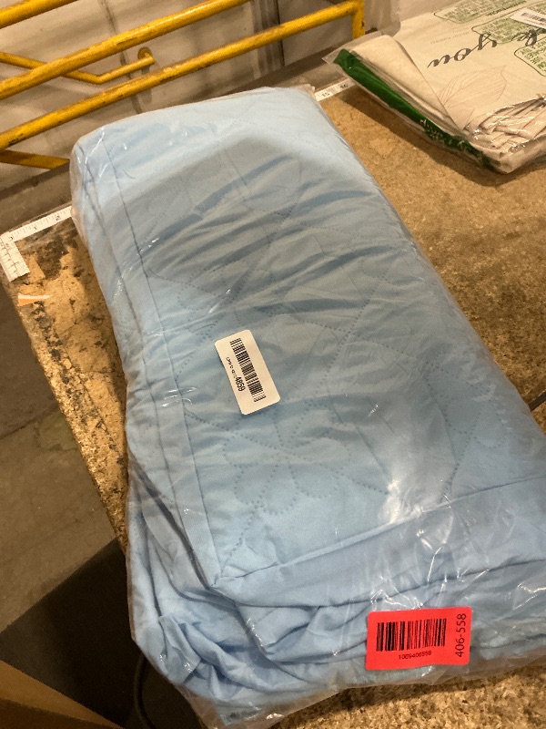 Photo 1 of 1 Pack Waterproof Hospital Mattress Cover Protector Bed Sheet 36" x 80" x 9" Hospital Grade Incontinence Protection, Soft Breathable Fabric for Elderly, Adults Machine Washable (1, Blue)