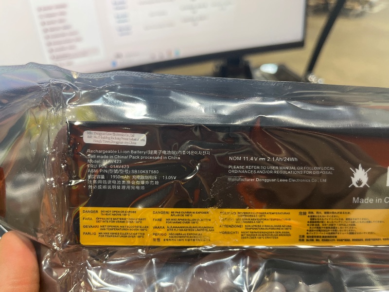 Photo 1 of 01AV423 01AV452 Laptop Battery Replacement for Lenovo ThinkPad T570 T580 T470 T480 P51S P52S TP25 A475 A485 01AV422 01AV424 01AV490 4X50M08810 SB10K97579 SB10K97580 SB10K97597 SB10K97581 - 11.4V 24Wh