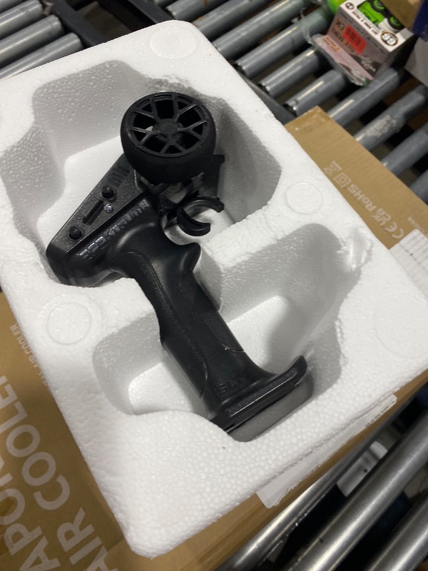 Photo 1 of Pro Boat Blackjack 24" V2 Catamaran Brushless Vegas Offshore RTR PRB08049T2