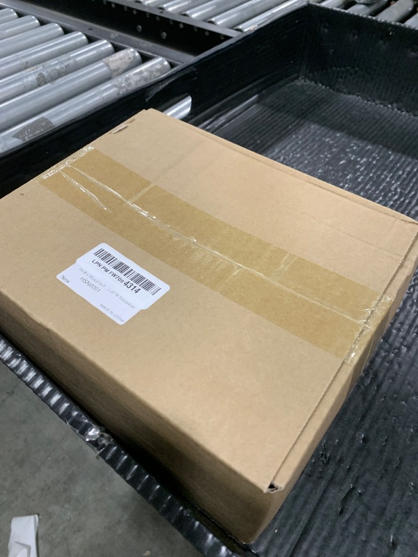 Photo 1 of 100 Pcs Model Car Protector Cases Plastic Blister Clamshell 1/64 Toy Car Display Boxes Protective Case Compatible with Hot-Wheels and Matchbox Collectors,3.32" L x 1.57" H x 1.18" W Transparent