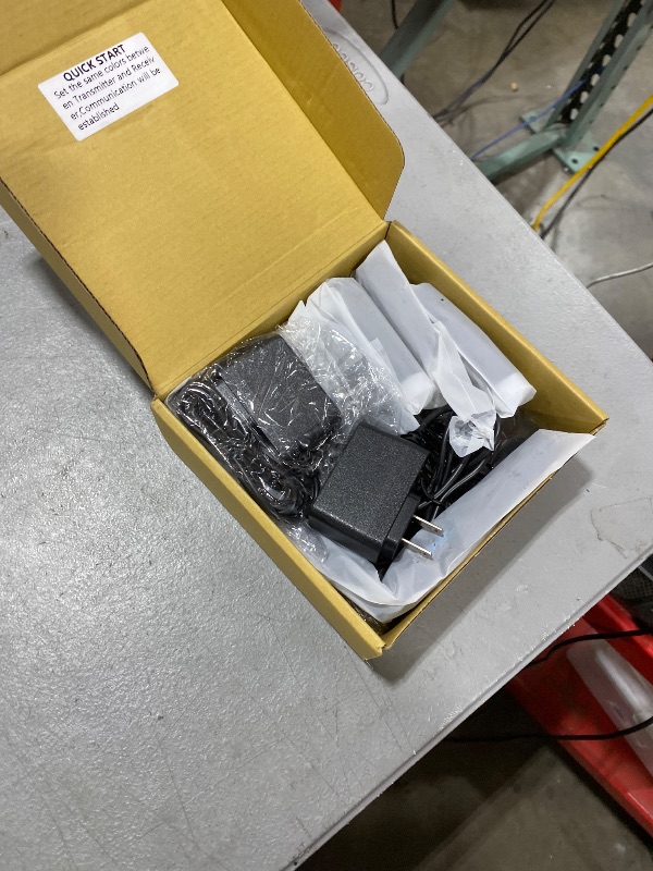 Photo 1 of JERRAY 6Pcs DMX Wireless 5 Female Receivers &1 Male Transmitter Control 2.4G Dfi DJ Short version for Led Stage PAR Party Light… (Black)