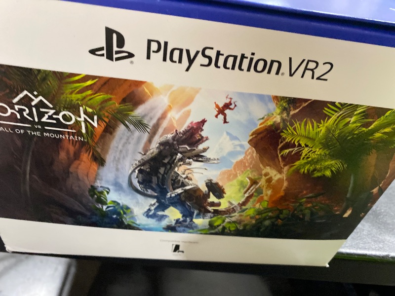 Photo 1 of PlayStation VR2 Horizon Call of The Mountain™ Bundle (PSVR2)
