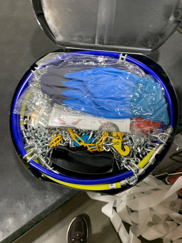 Photo 1 of Snow-Chains Easy Install Tire-Chains, One-Pull Fit Design Tire Snow Chains for Passenger Cars, Sedan, SUVs, Emergency Winter Tire Traction Car Tires 215 225 235 245 255 265 - Set of 2 (KN120)