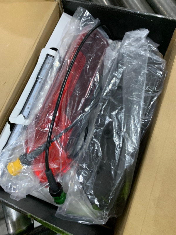 Photo 1 of Thule Epos Light & Plate Kit