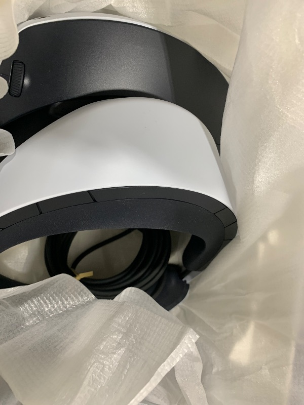 Photo 1 of PlayStation VR2 Horizon Call of The Mountain™ Bundle (PSVR2)