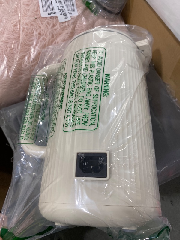 Photo 1 of Nut Milk Maker,40oz Large Capacity Stainless Steel Automatic Soy Milk Machine for Homemade,Oat,Plant-Based Milk and Non-Dairy Beverages Almond Cow Milk Machine with Delay Start,Self Cleaning (White)