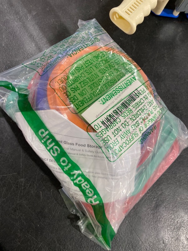 Photo 1 of Replacement Lids for Pyrex (1) 7202-PC 1 Cup Green (2) 7200-PC 2 Cup Orange (2) 7201-PC 4 Cup Blue (1) 7402-PC 6/7 Cup Red (2) 7210-PC 3 Cup Light Green (1) 7211-PC 6 Cup Red Round Rectangle