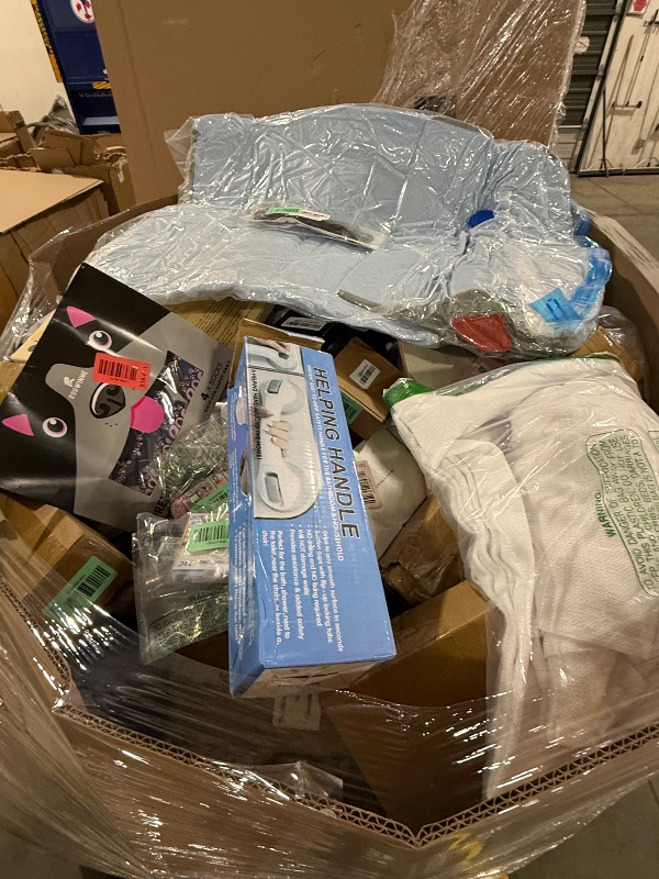 Photo 1 of Nellis Variety Box: Pallet | See Notes for Details