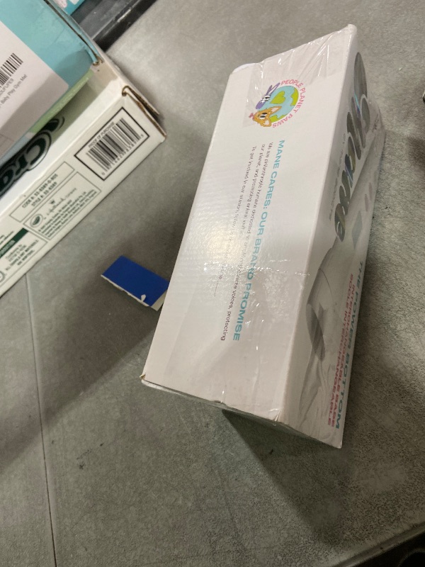 Photo 1 of Mane Bottoms Up & Curl Hair Tool Kit - Power Bottom Base for Hair Styling Attachments + 1" Curling Iron Styling Attachment - Designed with Dual Voltage for Travel (2 Count)