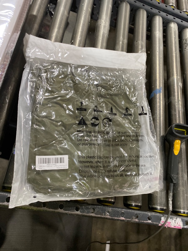 Photo 1 of ASPO Men's Windproof Warm Golf Vest Outerwear with 6 Pockets Waterproof Winter Softshell Sleeveless Puffer Jacket for Hiking Army Green M