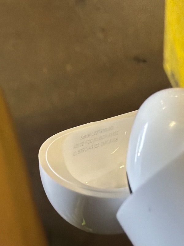 Photo 1 of Apple AirPods Pro 3 Wireless Earbuds, Active Noise Cancellation, Live Translation, Heart Rate Sensing,Hearing Aid Feature,Bluetooth Headphones,Spatial Audio, High-Fidelity Sound, USB-C Charging, White