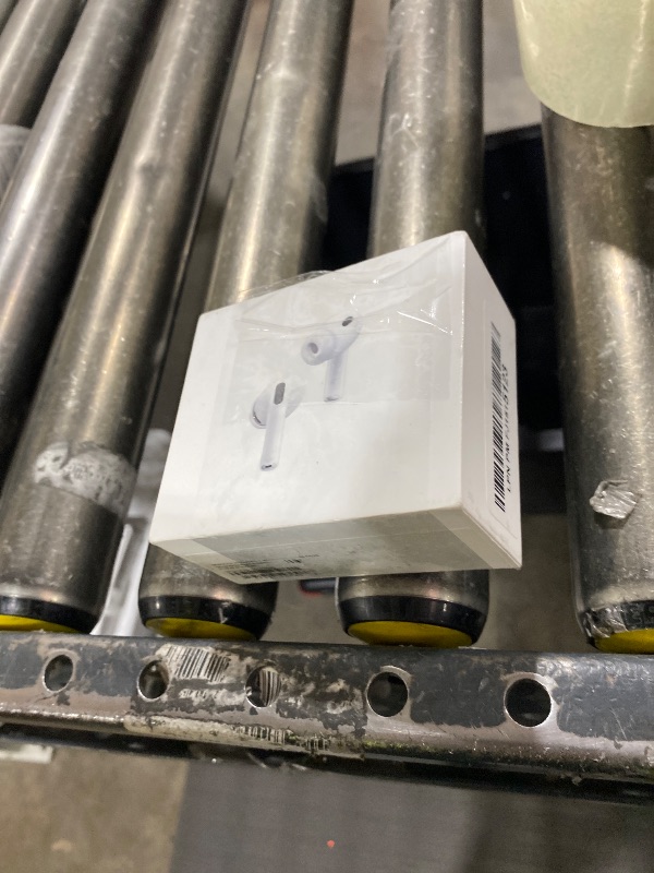 Photo 1 of Apple AirPods Pro 3 Wireless Earbuds, Active Noise Cancellation, Live Translation, Heart Rate Sensing,Hearing Aid Feature,Bluetooth Headphones,Spatial Audio, High-Fidelity Sound, USB-C Charging, White