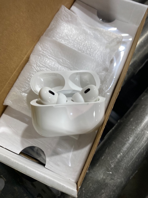 Photo 1 of Apple iPhone 16 Pro Max, US Version, 512GB, Natural Titanium - Unlocked (Renewed)