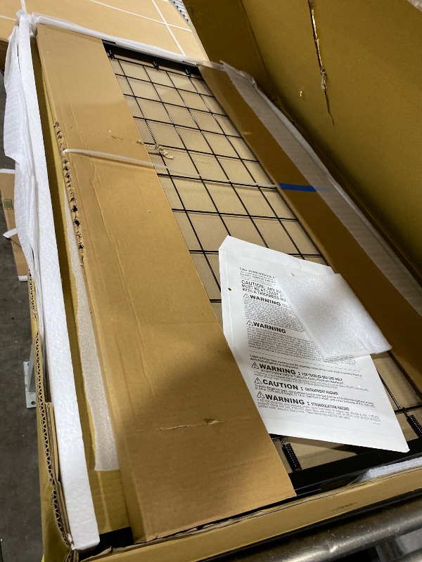 Photo 1 of *MINOR DAMAGE** daVinci Jenny Lind 3-in-1 Baby Crib Convertible to Toddler Bed, Daybed - Easy to Assemble - GREENGUARD Gold Certified - 4 Adjustable Mattress Heights, Conversion Kit Sold Separately - White