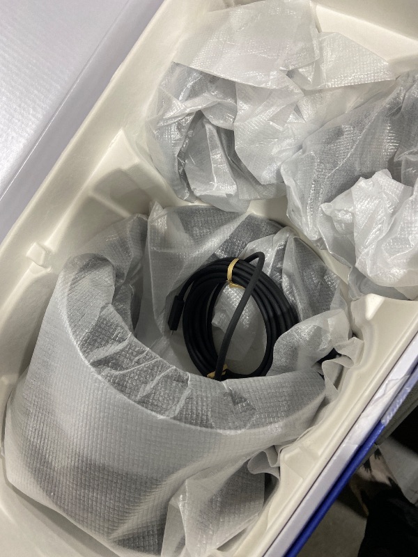 Photo 1 of PlayStation VR2 Horizon Call of The Mountain™ Bundle (PSVR2)