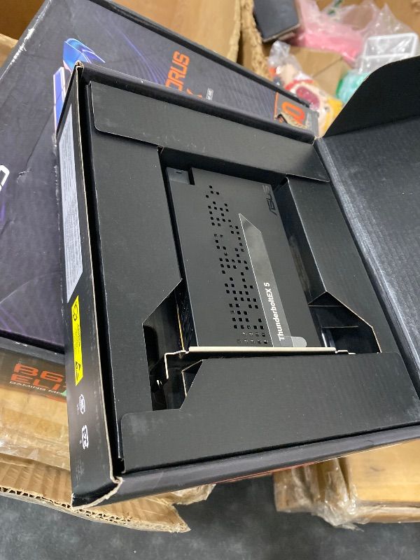 Photo 1 of ASUS ThunderboltEX 5 Expansion Card – Dual Thunderbolt™ 5 USB-C Ports, 120Gbps Bandwidth, DisplayPort™ 2.1, PCIe 4.0 x4, USB4®, Compatible for Intel 800 Series Motherboards