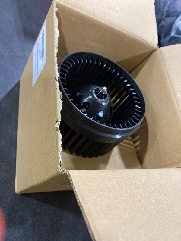 Photo 1 of Cheyia HVAC Heater Blower Motor Assembly w/Brushless Motor Compatible with 2013-2017 Kenworth T170 T270 T370 T680 T880 & Peterbilt 579, Replace W205700800 W205701000 CR705001 CR705002