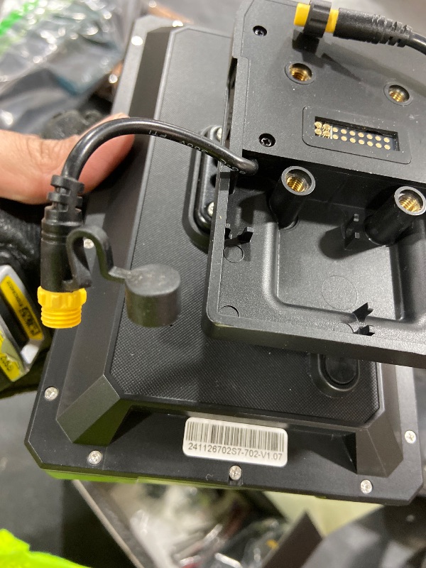 Photo 1 of Carpuride W702B Motorcycle Carplay Screen for BMW R1200GS R1250GS S1000XR Motorcycle, 7 inch Waterproof Touchscreen, Portable Carplay/Android Auto GPS Navigation for Motorbike, Dual Bluetooth