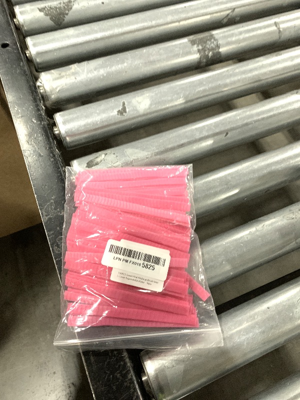 Photo 1 of "100PCS Sweet Pink Makeup Brush Mesh Cover Expandable Makeup Brush Protector Cosmetic Tools for Brush, Tassels"