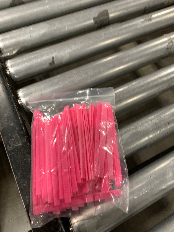 Photo 1 of "100PCS Sweet Pink Makeup Brush Mesh Cover Expandable Makeup Brush Protector Cosmetic Tools for Brush, Tassels"