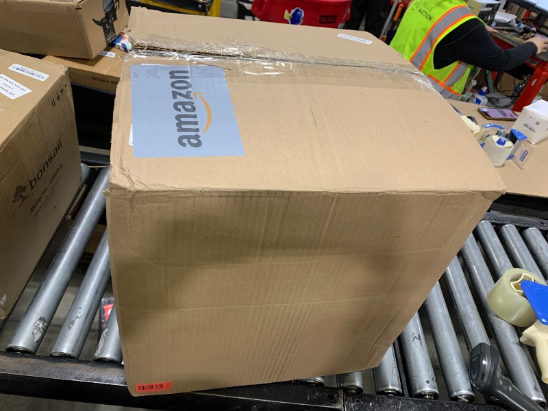 Photo 1 of Anysay Heated Blanket Throw with 1/2/4/6/8 Hours Auto-Off 10 Heat Level, 90'' * 100'' Cozy Faux Rabbit Fur Bubble Electric Blanket with Overheat Protection(Tie-Dye Pink)