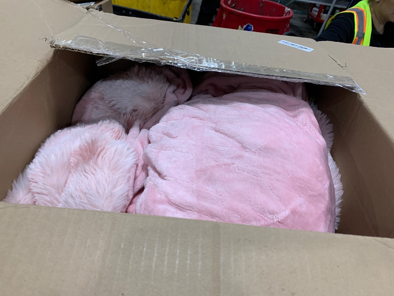 Photo 1 of Anysay Heated Blanket Throw with 1/2/4/6/8 Hours Auto-Off 10 Heat Level, 90'' * 100'' Cozy Faux Rabbit Fur Bubble Electric Blanket with Overheat Protection(Tie-Dye Pink)
