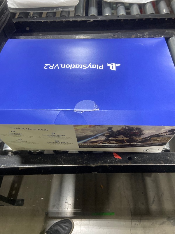 Photo 1 of PlayStation VR2 Horizon Call of The Mountain™ Bundle (PSVR2)