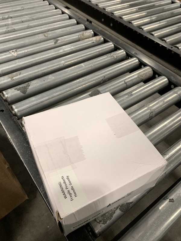 Photo 1 of Landhoow 20 Pcs Crown Cake Topper Birthday Mini Crown Pearl Crystal Tiara Small Metal Queen Princess Cake Decorations for Wedding Birthday Baby Shower Party, 5 Styles(Gold)