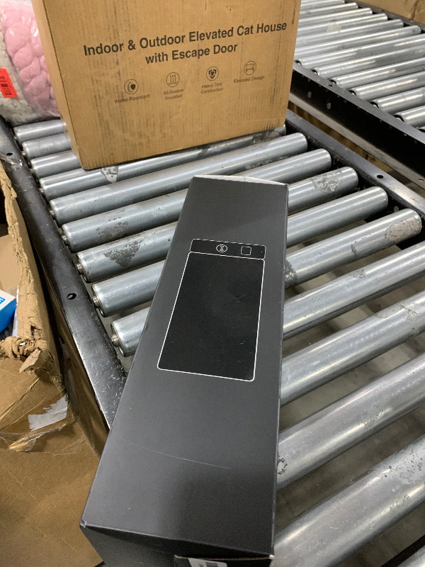 Photo 1 of ******MISSING PARTS*****
Wireless Charging Mouse Pad, QI2 Compatible Dual Fast Charger, Replaceable Felt & Leather Desk Mat, for Office & Gaming, Large Surface, iPhone & Android Compatible (Felt)