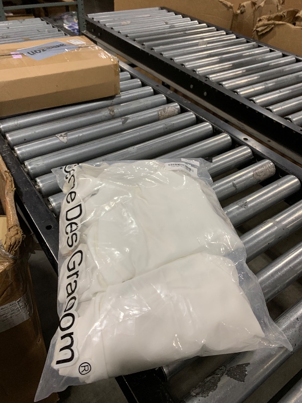 Photo 1 of Men's Slim Fit 2-Piece Suit Blazer Wedding Tuxedo Double Breasted Jacket Pants Set for Men,White………