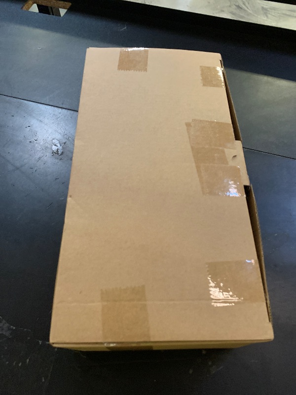 Photo 1 of ASTRYAS 18 Heads Artifical Tiger Lily Flowers, Long Stem Fake Faux Lilies Flowers Bouquet, Real Touch White Lily Bouquet for Home Hotel Flower Arrangement Party Decor Cemetery(2Packs, White)