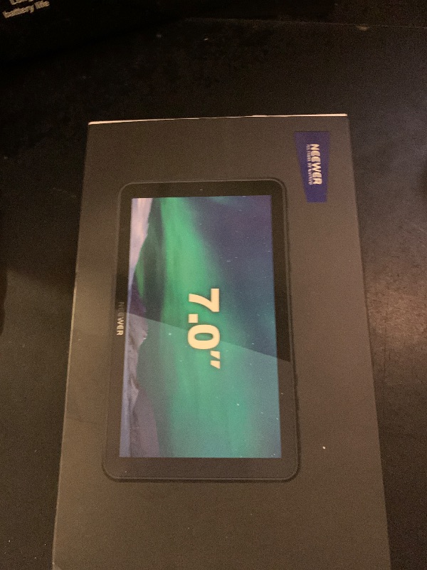 Photo 1 of NEEWER F700 7" Camera Field Monitor, 2000nit HD 1920x1080 IPS Touch Screen with 3D LUT, 4K HDMI Loop in/Out with Peak Focus DSLR Video Assist HDR Waveform, Cold Shoe Mount, Battery Not Included