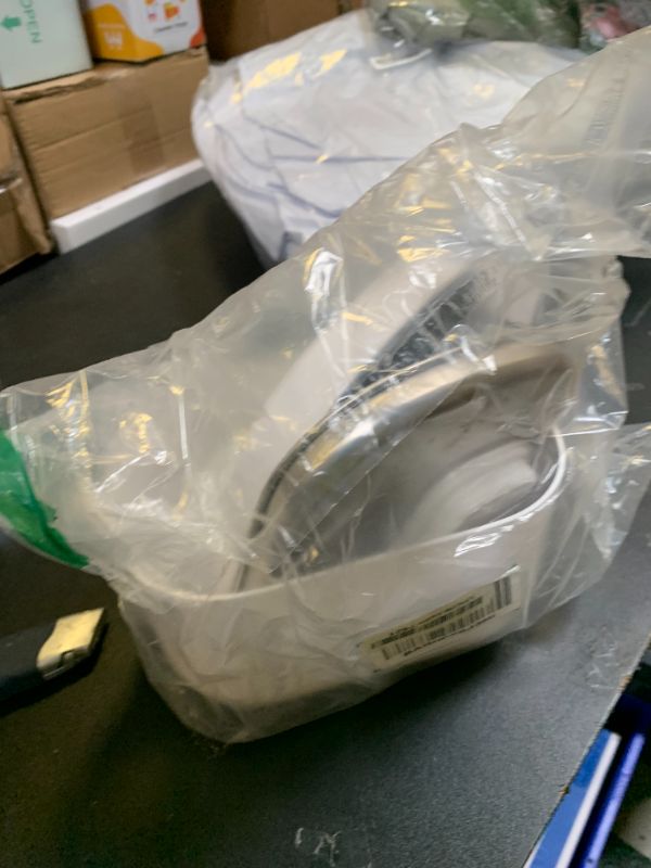 Photo 1 of PETLIBRO Cat Water Fountain, Cordless Pet Water Fountain Battery Operated, 2.5L/84oz Dockstream Water Fountains for Cats Indoor, Cat Fountain with Stainless Steel Tray, Easy to Clean BPA-Free