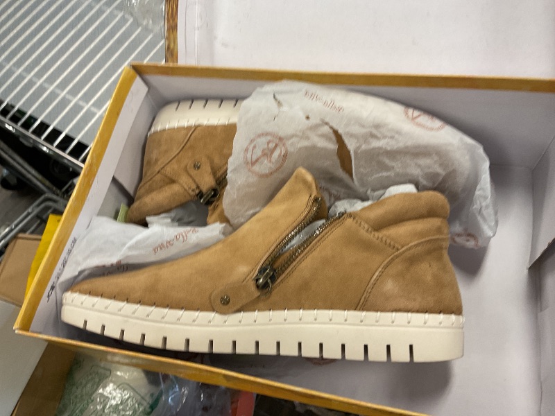 Photo 1 of Camberly 7M