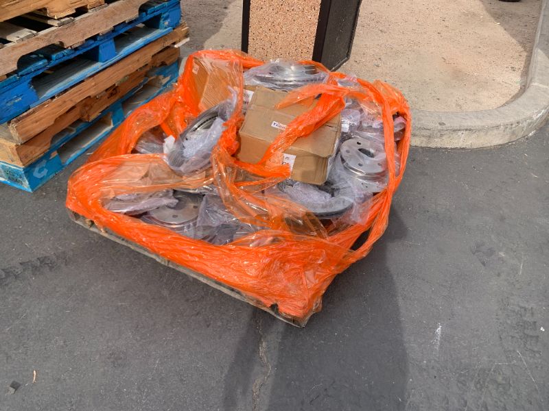 Photo 1 of SOLD AS IS!!!! PALLET OF UNITHUB Front Drilled and Slotted Brake Pads and Rotors Kit Ceramic Automotive Replacement Brake Kits Vented 13.23 Inch Compatible for Ram 1500 Compatible for Chrysler Aspen 2006-2023 (14 Pcs)
RETURNS NOT ACCEPTED 