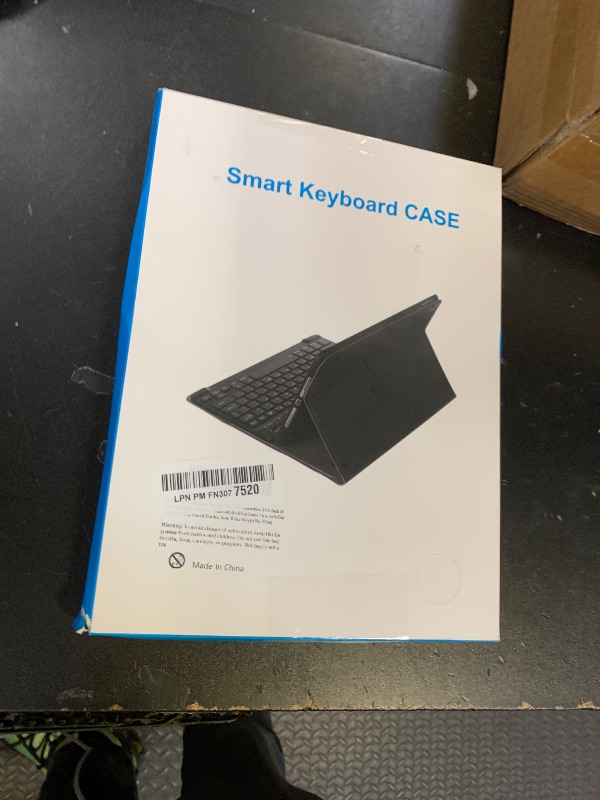 Photo 1 of IAMKHO Keyboard Case for iPad (A16) 11th Gen 11 Inch 2025, iPad 10th Generation 10.9 Inch 2022, Detachable Wireless Bluetooth Keyboard with Built-in Left Side Pencil Holder (Sky Blue)