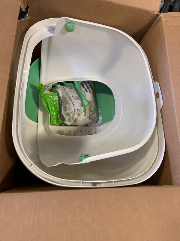 Photo 1 of Tidy Cats Breeze Hooded Litter Box System - 12.25lbs