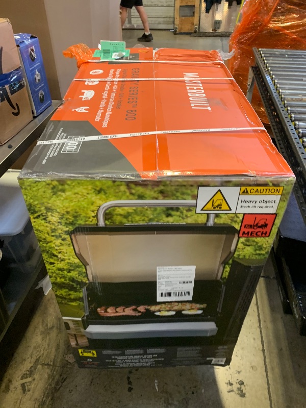 Photo 1 of Masterbuilt MB20040221 Gravity Series 800 Digital Charcoal Griddle + Grill + Smoker in Black