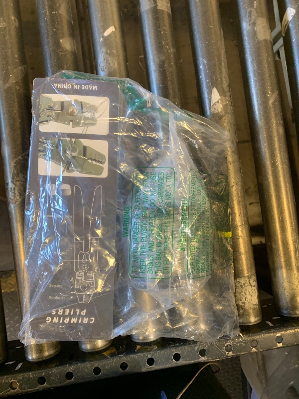 Photo 1 of CRIMPING PLIERS