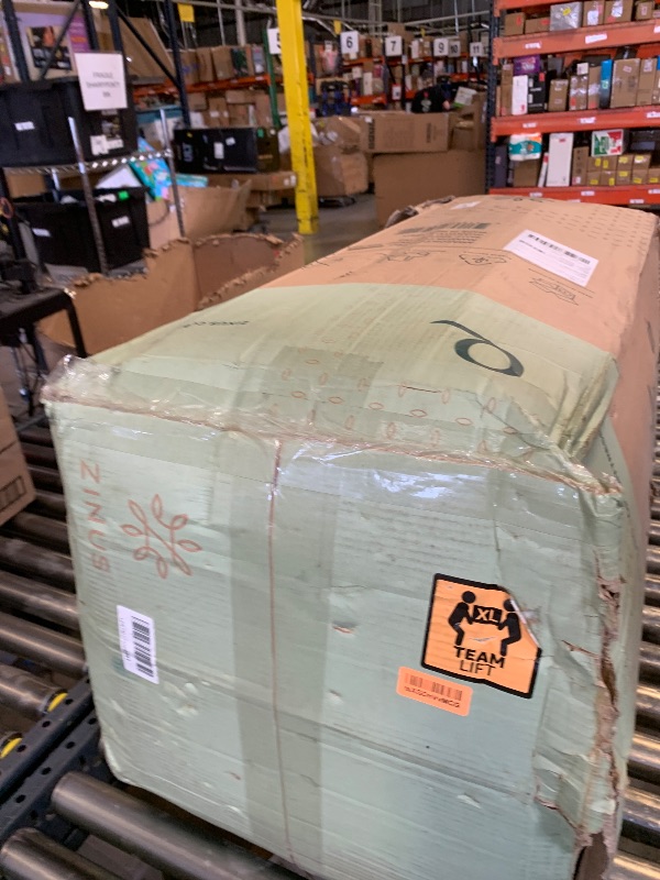 Photo 1 of Zinus 13 Inch Euro Top Pocket Spring Hybrid Mattress, Queen, Pressure Relief, Pocket Innersprings for Motion Isolation, Mattress in A Box