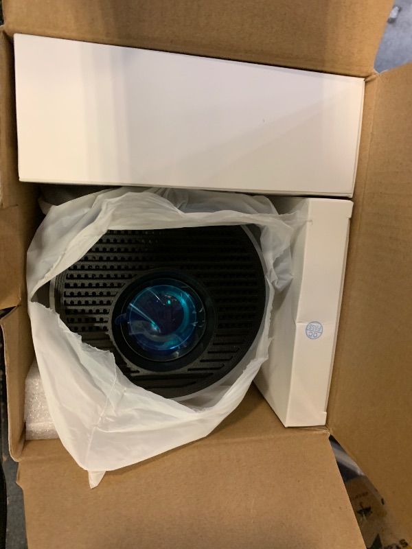 Photo 1 of ?Electric Focus?Magcubic Mini Projector 4K Support, Smart Projector with WiFi 6 and Bluetooth 5.4, 5W Soundbase Speaker, 180° Rotation, Portable Proyector for Home Theater