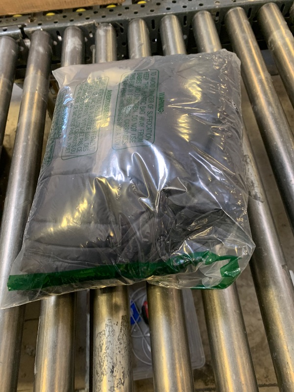 Photo 1 of TBMPOY Men's Lightweight Puffer Down Jackets Detachable Hood Water-Resistant Winter Coat Hooded Insulated for Travel Ski Black M