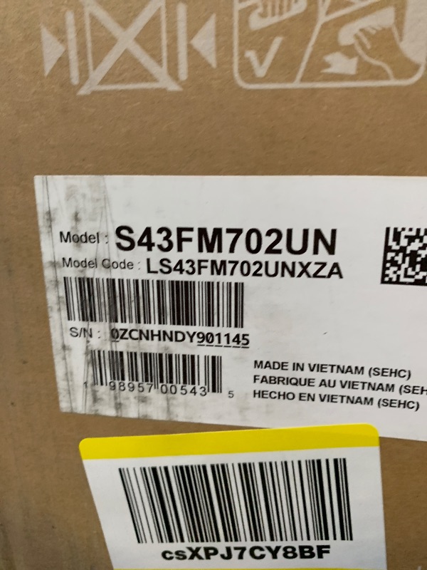 Photo 1 of Samsung 43” Smart Monitor M7 (M70F) 4K UHD Display, Samsung Vision AI, Smart TV Apps, Gaming Hub, USB-C, HDMI and USB-A, Black, LS43FM702UNXZA, 2025